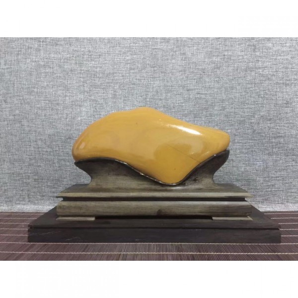 「云林山坊」黄蜡石水冲石