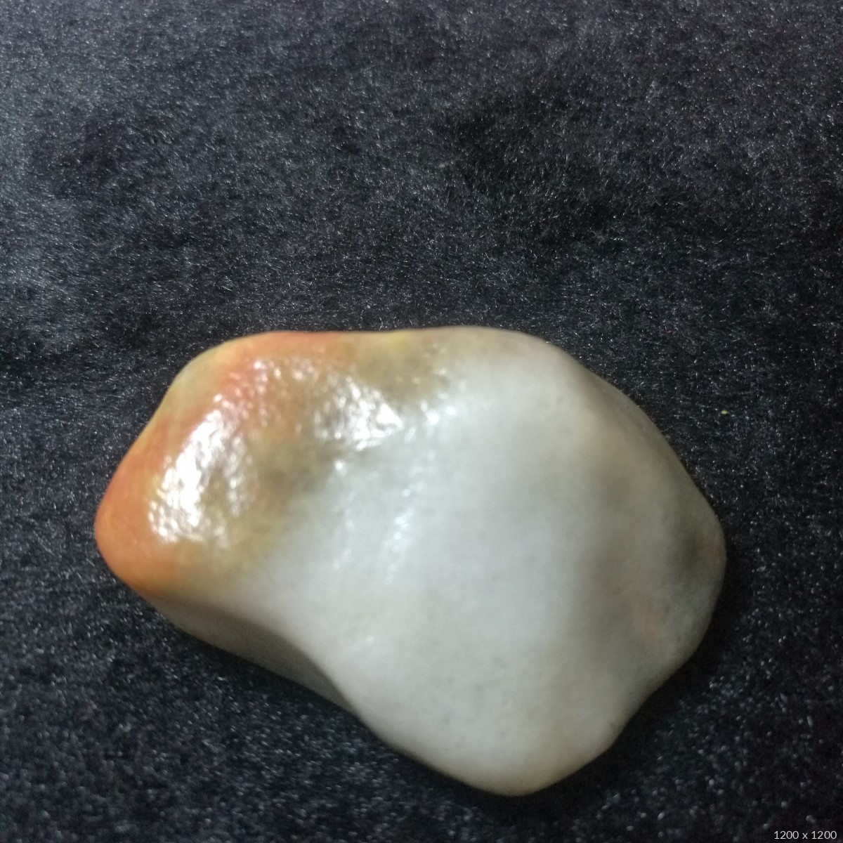 7   重62克 重量:未知 底座:不含 运费:免运费 藏品意蕴:乌尔禾花彩玉