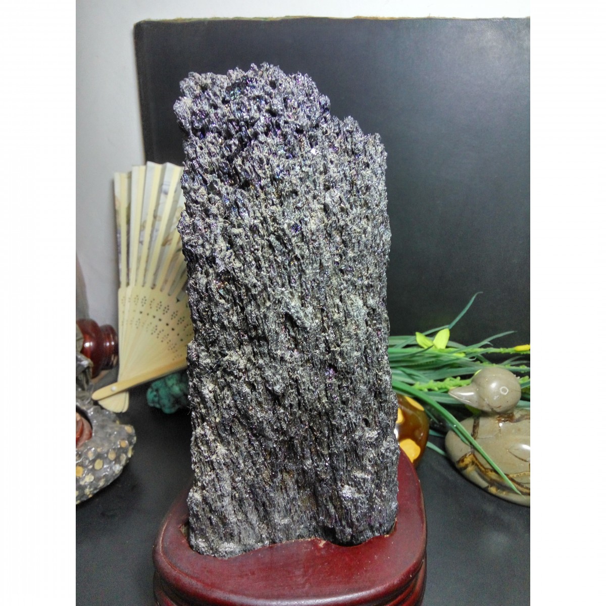 七彩矿石碳化硅七彩光芒