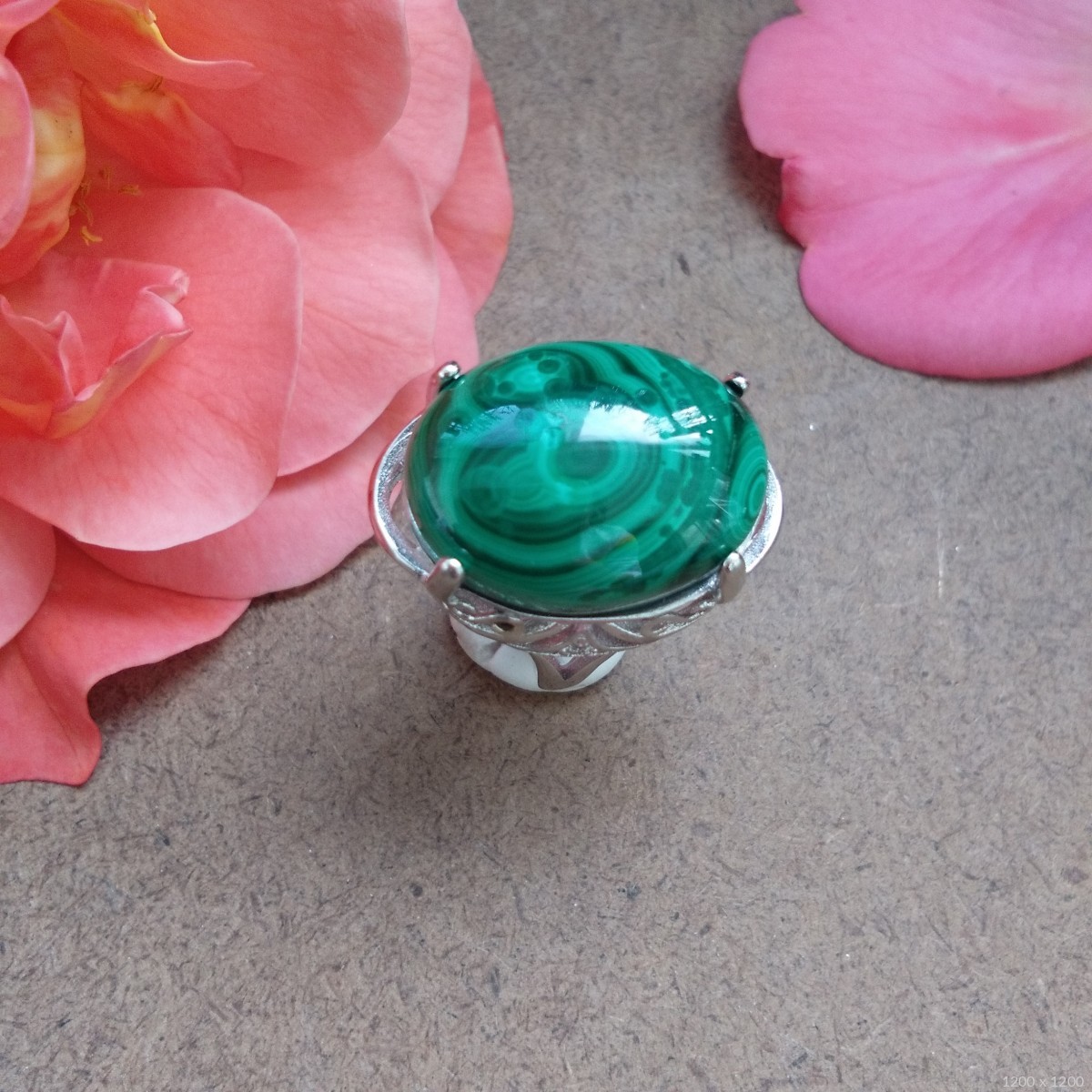 天然孔雀石戒指"佛"(精美款)