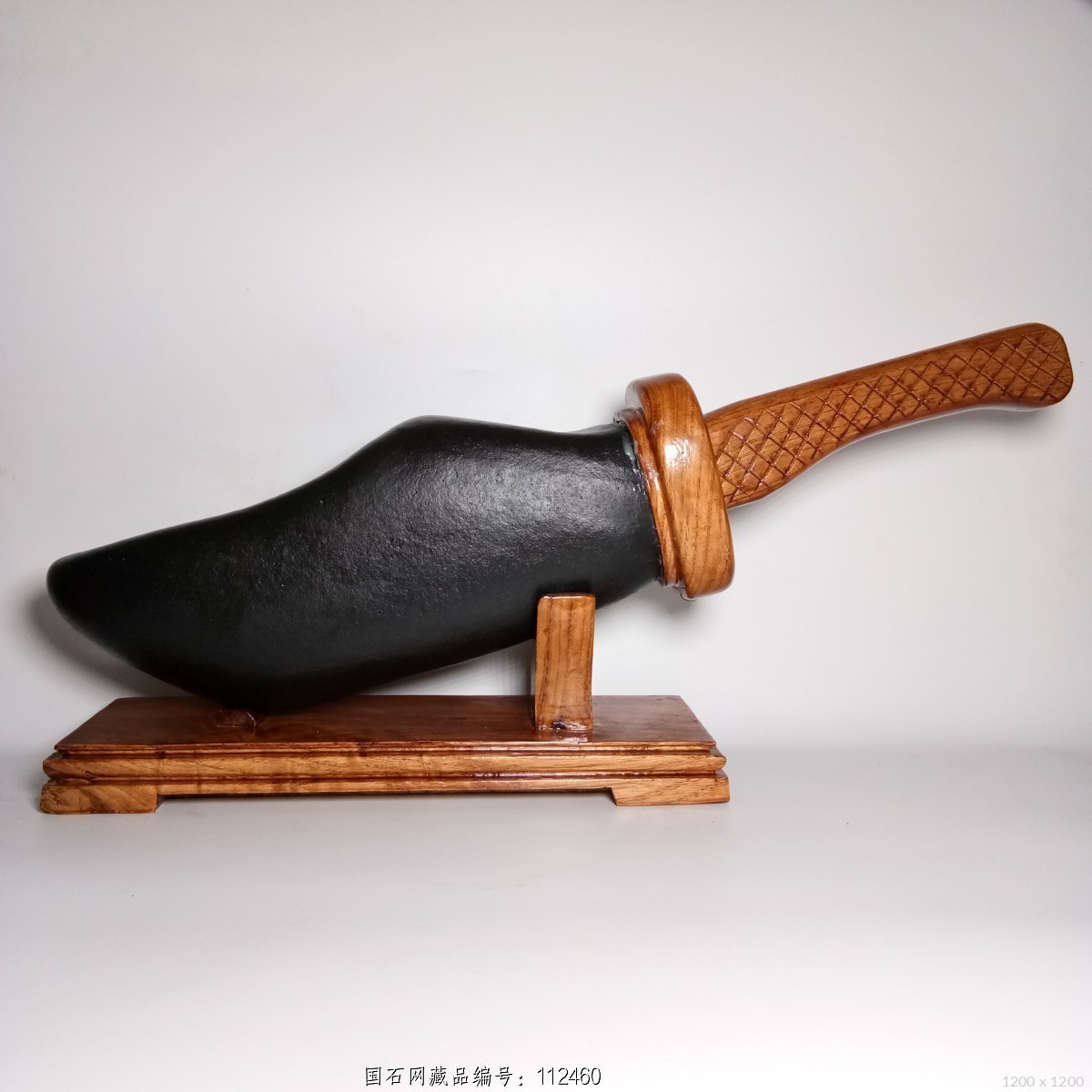 象形镇店镇宅大宝刀带樟木座