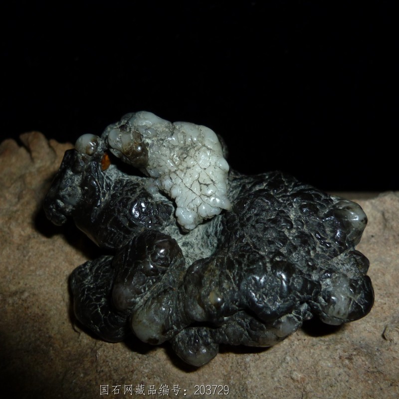 神兽 貔貅 黑蛋白 原石