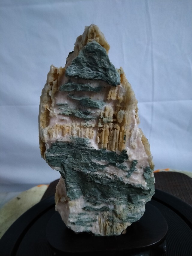 本溪山水石精品奇石摆件儿松花石产地