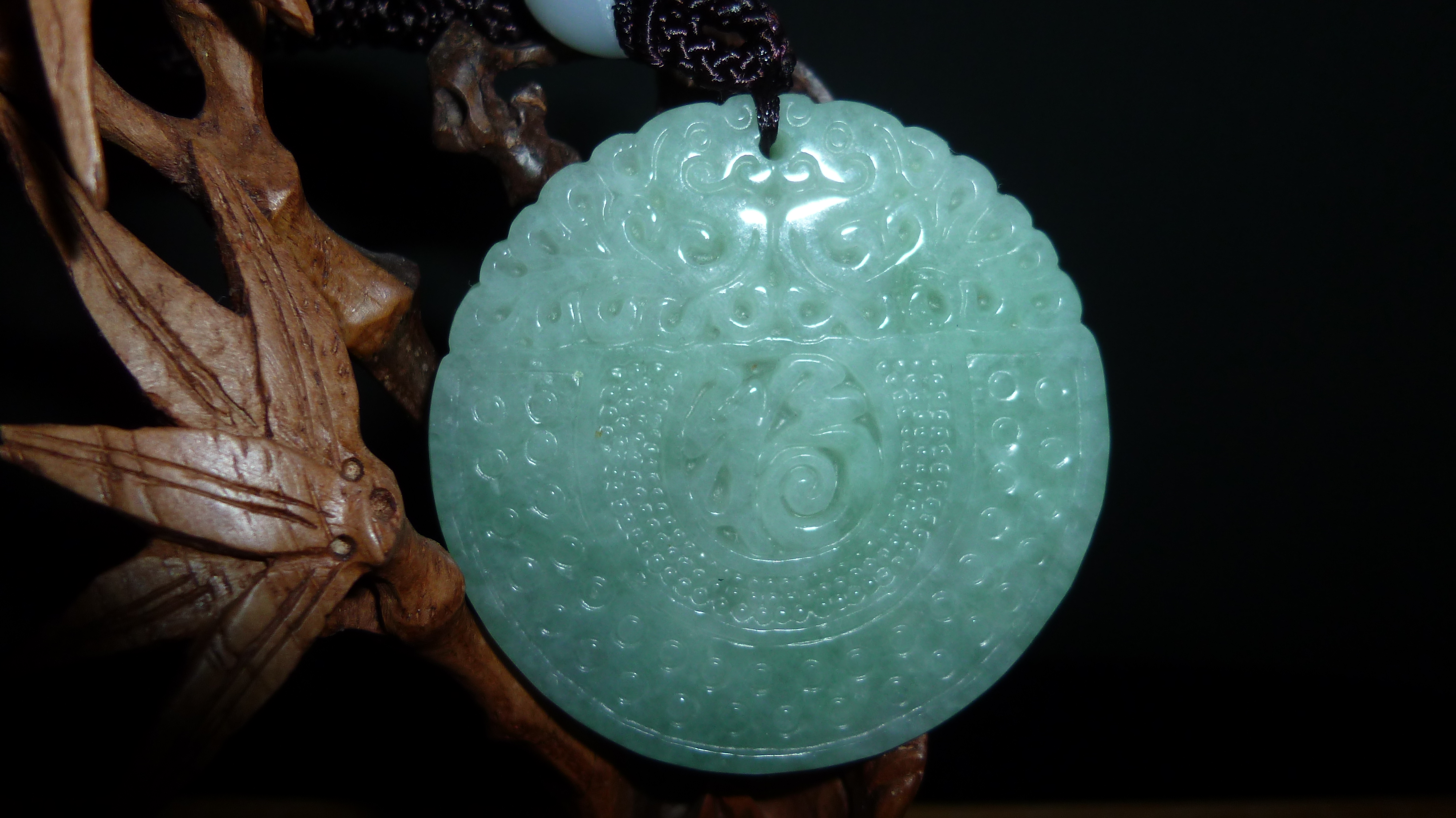 缅甸老坑翡翠a货高糯化起冰起胶蓝水底精品人工机雕福牌种老肉细保真