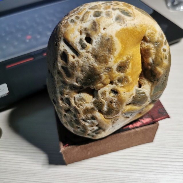 花腊奇石
